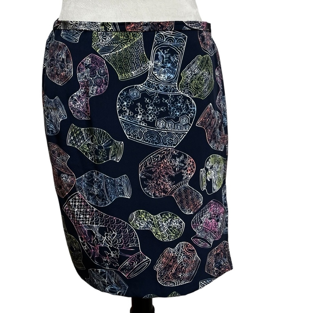 Diane Von Furstenberg XS Silk Assets Wrap Skirt Navy Blue Colorful Vases Design